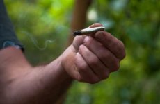 1368567415_smoking-joint-640x418.jpg 1368567415_smoking-joint-640x418.jpg