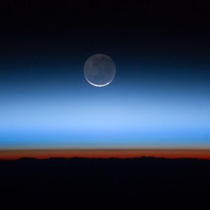 earth20140425 0 1
